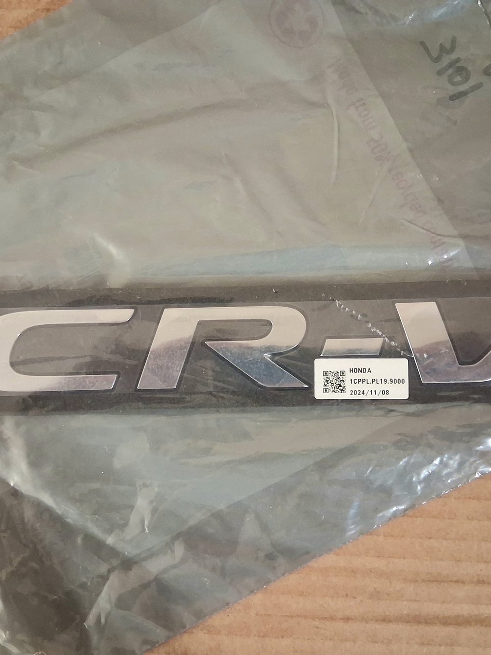 2017-2022 Honda CR-V Genuine OEM Rear Liftgate Emblem Nameplate